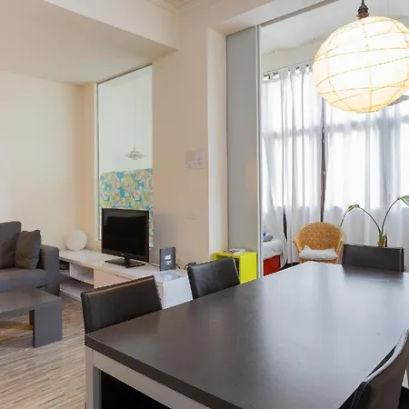 Fuer 9 Personen Ca 120 Qm In Barcelona-eixample, Costa Brava Costa Del Maresme Apartment *