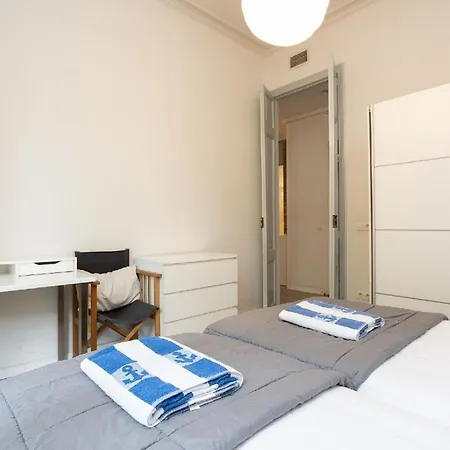 Apartment Fuer 9 Personen Ca 120 Qm In Barcelona-eixample, Costa Brava Costa Del Maresme Barcelona